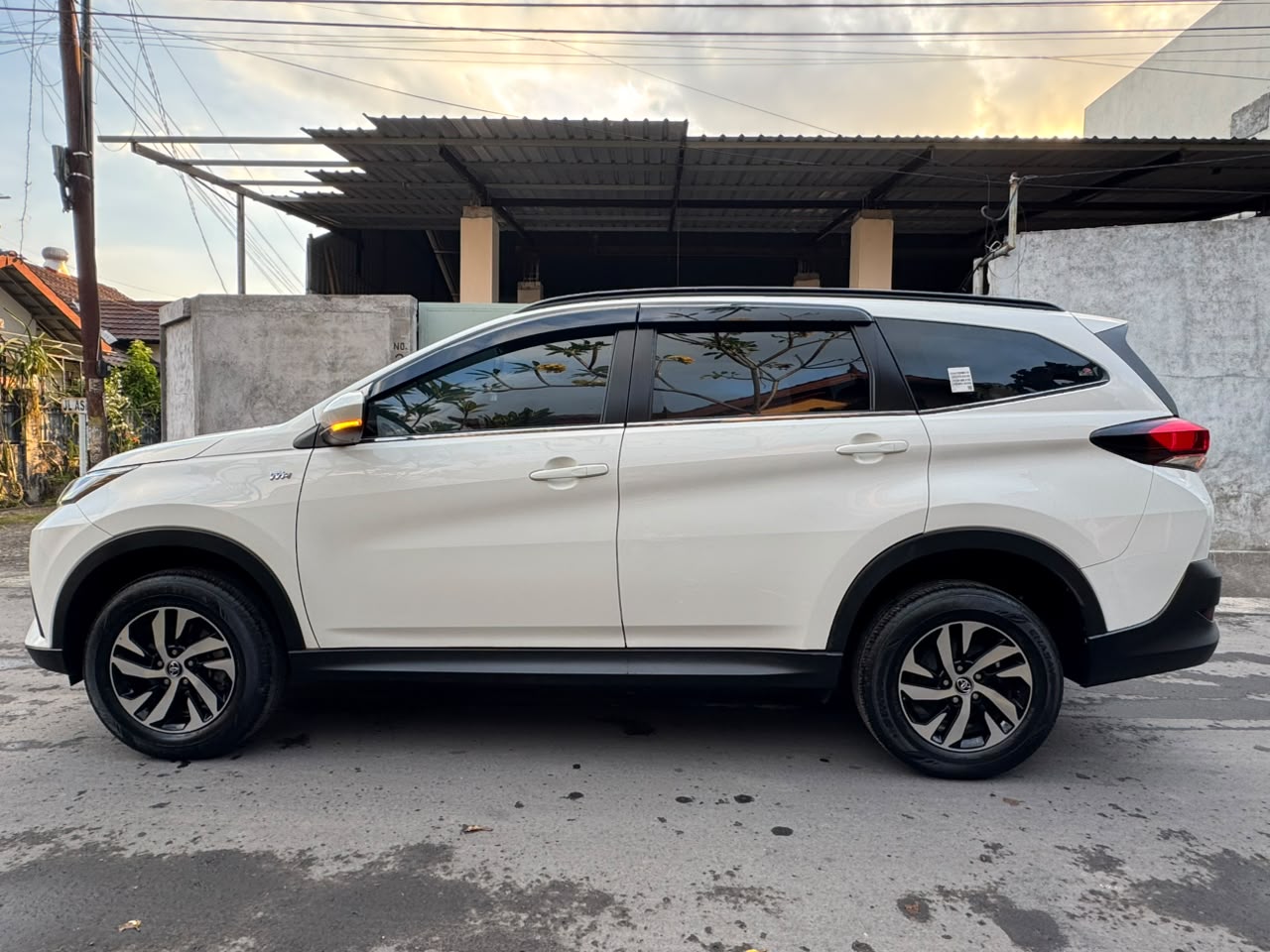 Toyota Rush 2021 E